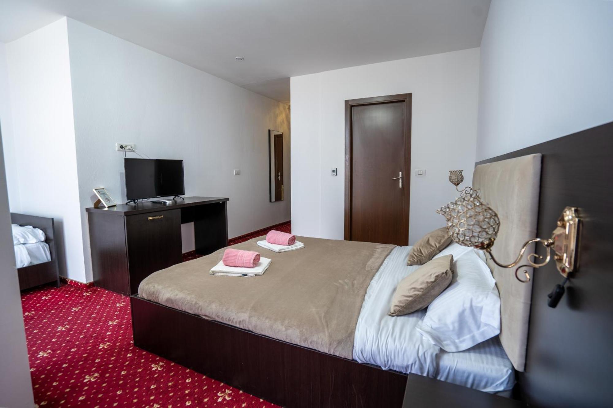 Hotel N Residence Timişoara Extérieur photo