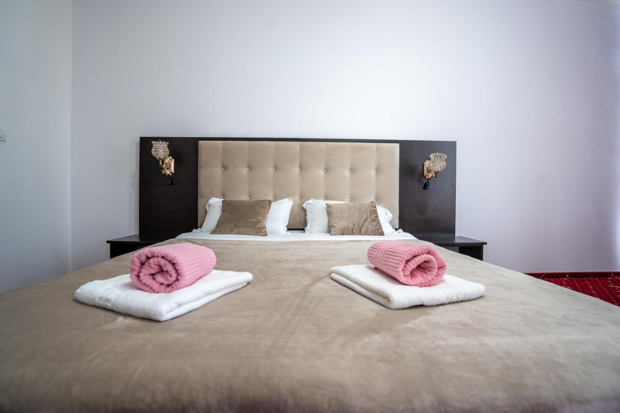 Hotel N Residence Timişoara Extérieur photo